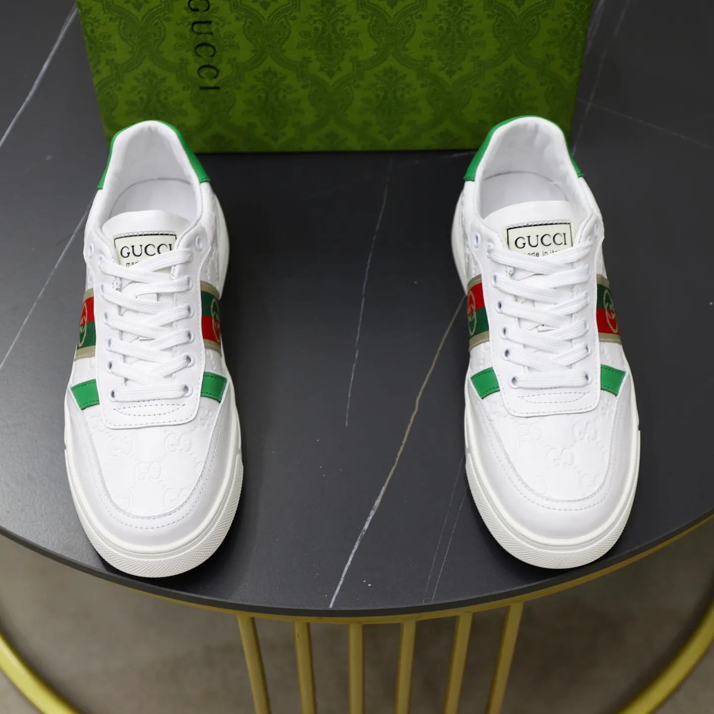 Ex-factory price: 440💰🙅‍♂️🙅‍♂️🙅‍♂️ Brand: GUCCI Standard code: 38-44 (45 customized) Grade: Same as the official website Material: Original leather splicing Comfortable and breathable sheepskin lining Original wear-resistant outsole Style category: Men's fashionable casual shoes Running sneakers Distinguished luxury brand elements Top luxury Color: actual picture color